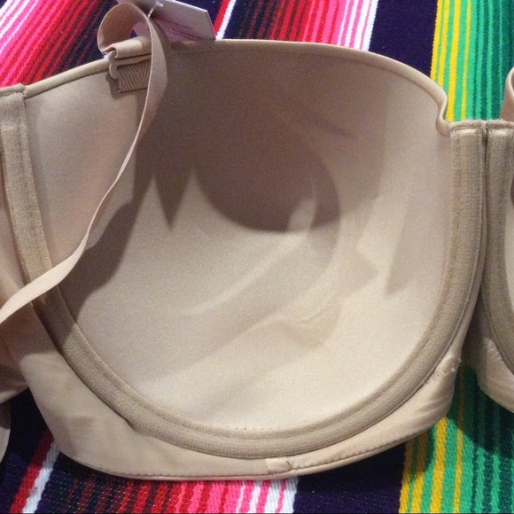 NWT AUDEN WOMEN’S CONVERTIBLE BRA 
5 WAYS TO WEAR. - Picture 9 of 16